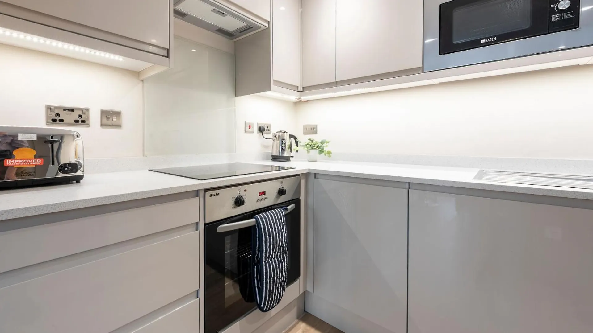 Harvey Nic'S & Designer Quarter 60Ch Apartman Leeds