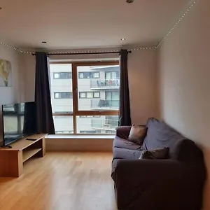 Modern By Dock Apartment