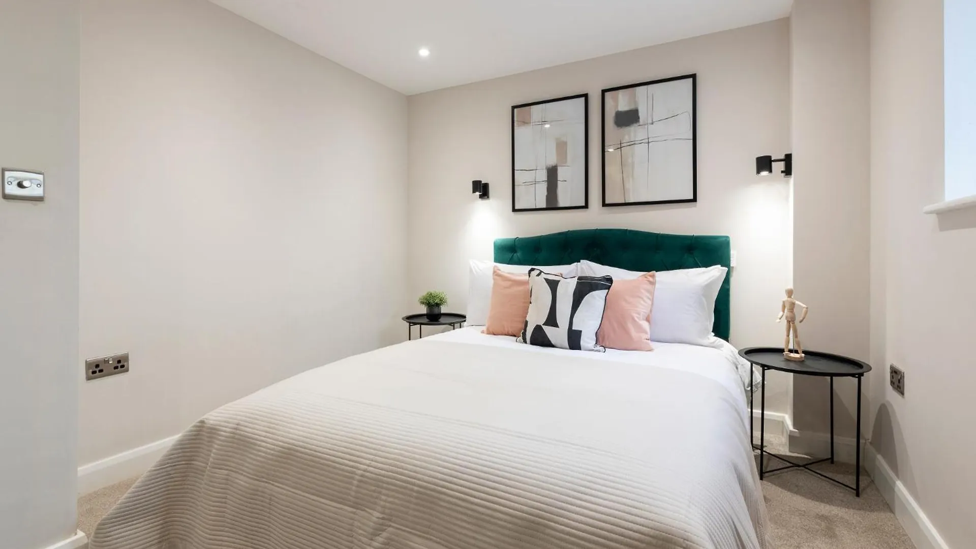 Harvey Nic'S & Designer Quarter 60Ch Apartment Leeds